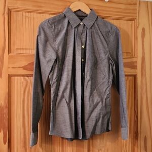 Banana Republic Non Iron Button Down Blouse